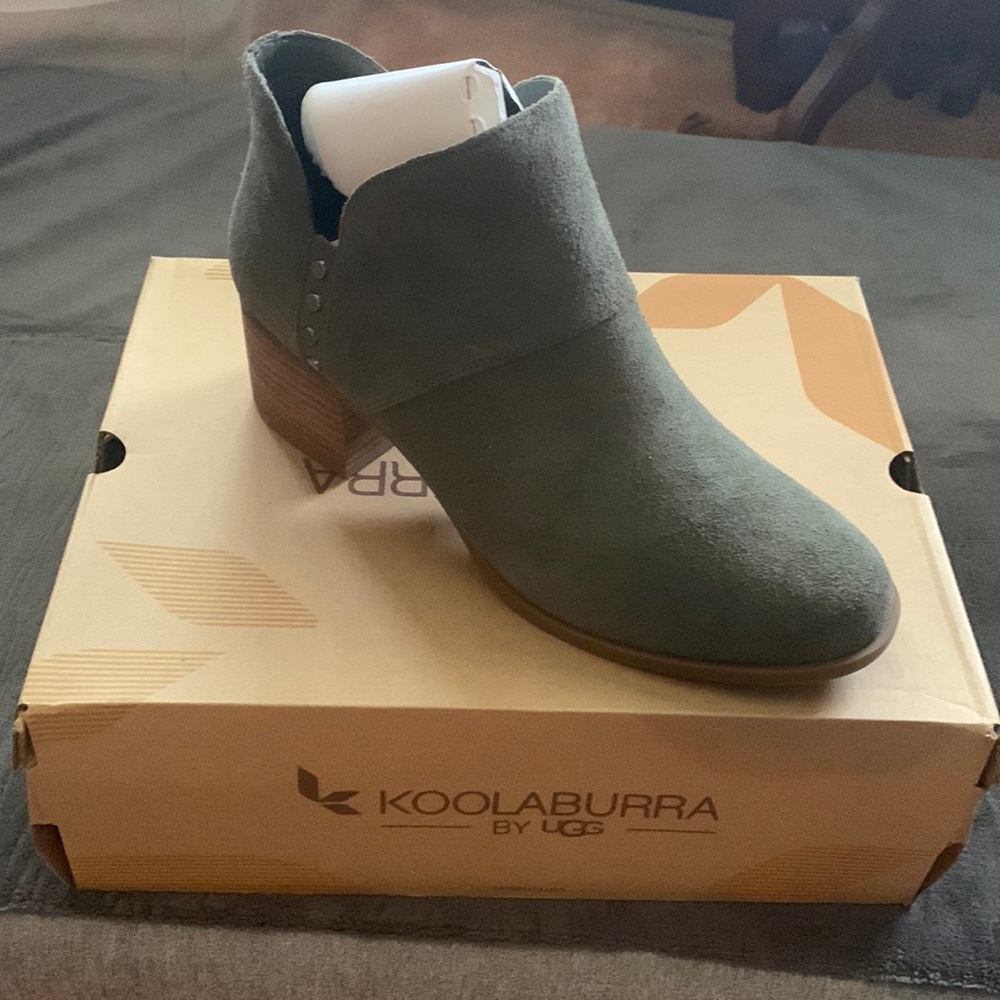 Koolaburra UGG dusty olive Ortholite boot shoe 11